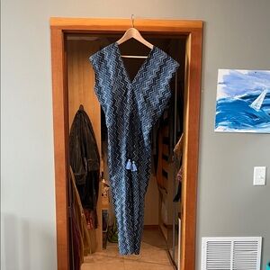 ISH Zigzag Long Sleeve Dress in Blue and Black